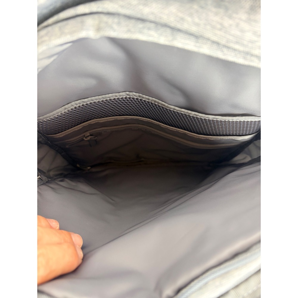 Victorias Secret PINK Heather Grey Collegiate Backpack School Travel Bag Crest - Picture 5 of 8
